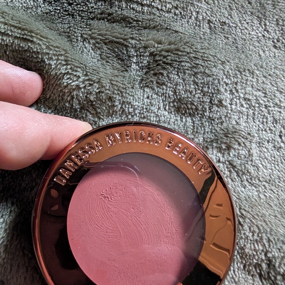 Danessa Myricks Upsalite Creme Blush - Picture 2 of 4